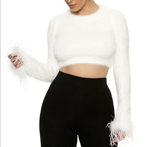 Naked Wardrobe FEATHER ME UP CROPPED SWEATER